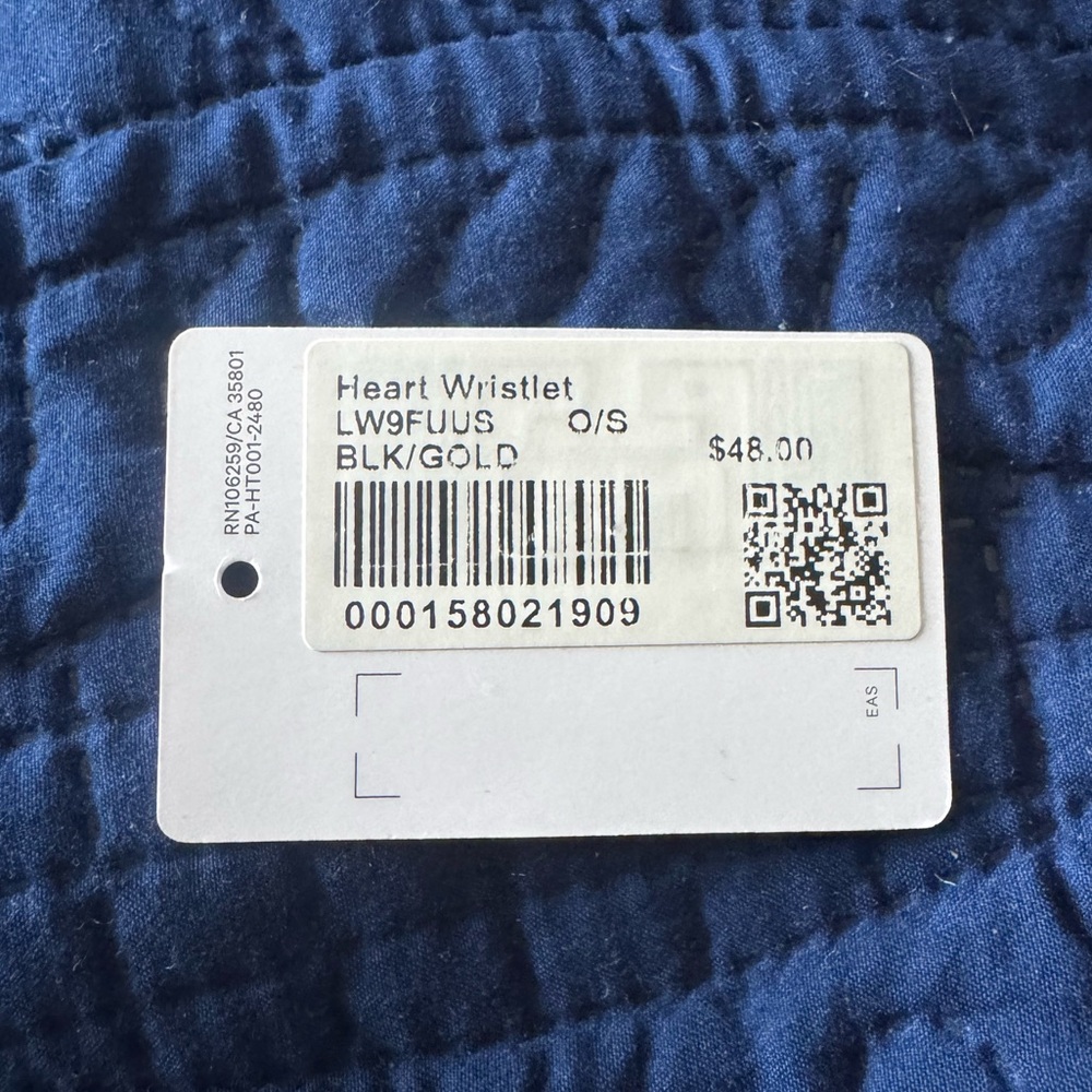 Lululemon Heart Wristlet - Picture 7 of 7